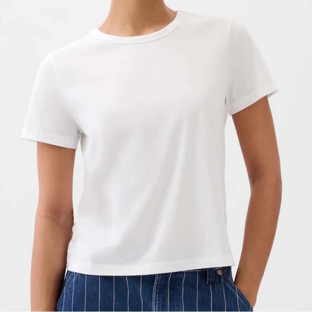 NWT GAP FAVORITE CREW NECK SHORT SLEEVE TSHIRT XS WHITE